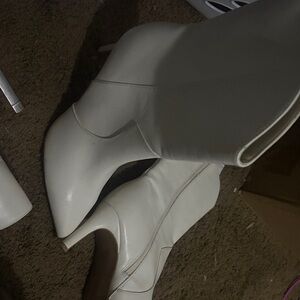 Nine West Elegant Cream Heeled Boots
